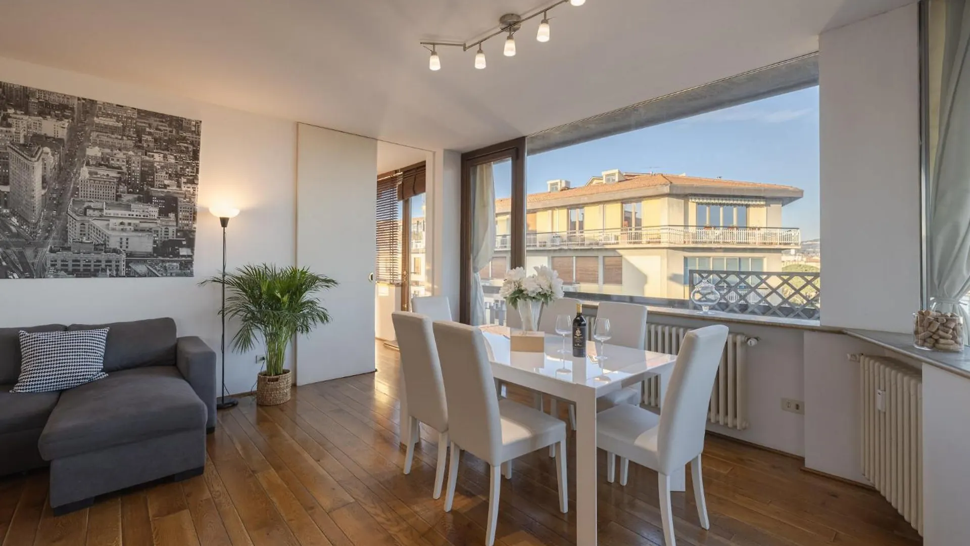 Central Penthouse With A View Florence
